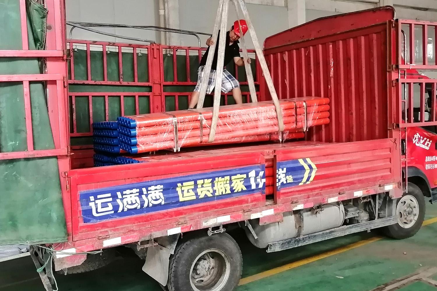 89通纜定向鉆桿發(fā)貨